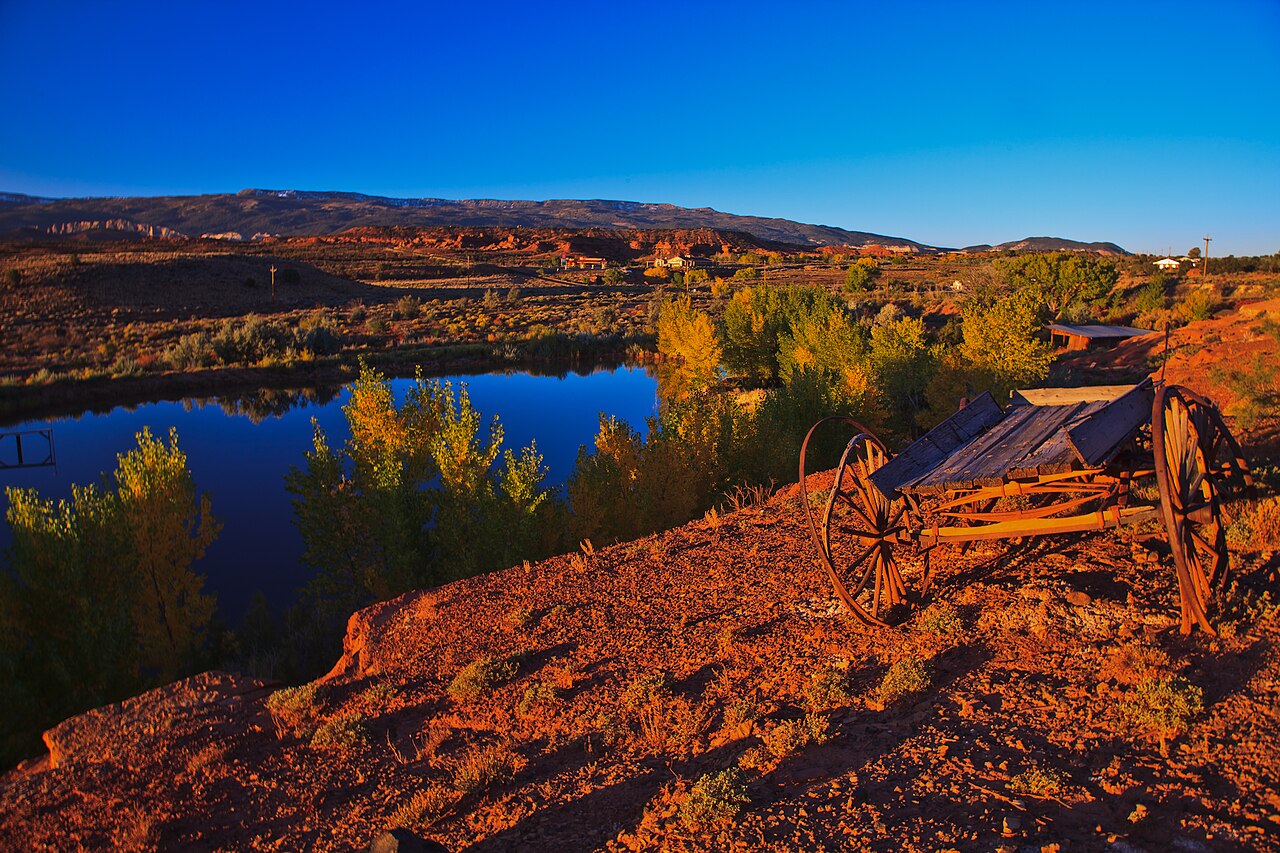 Torrey &mdash; Dawn at Torrey, Utah (6294462026)