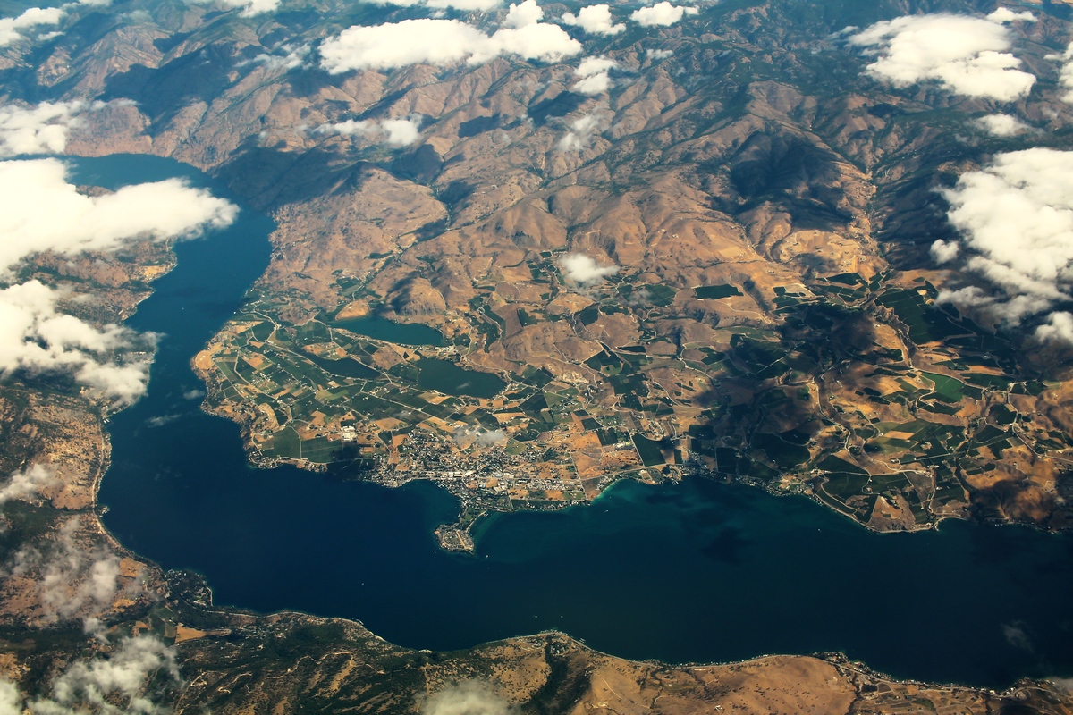 Lake Chelan — Lake Chelan (20346317426)