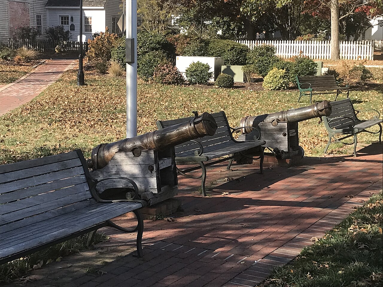 St. Michaels — St Michaels cannons