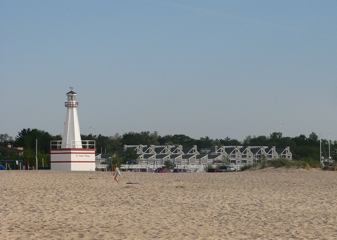 New Buffalo &mdash; New Buffalo Lighthouse - panoramio