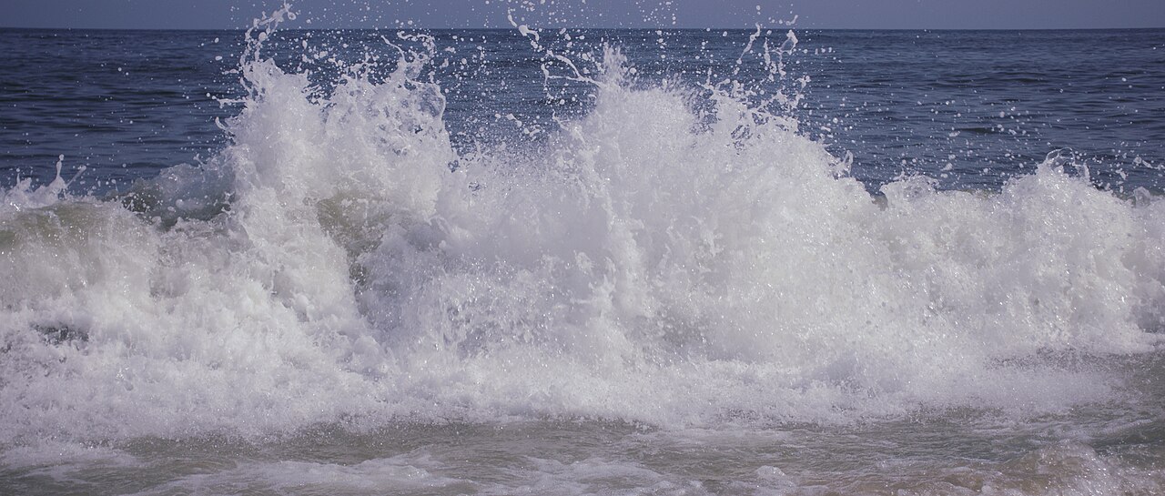 Montauk &mdash; Crashing on Montauk Shores