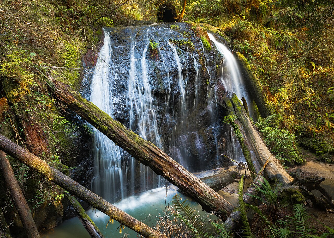 Mendocino — Waterfall in Russian Gulch State Park