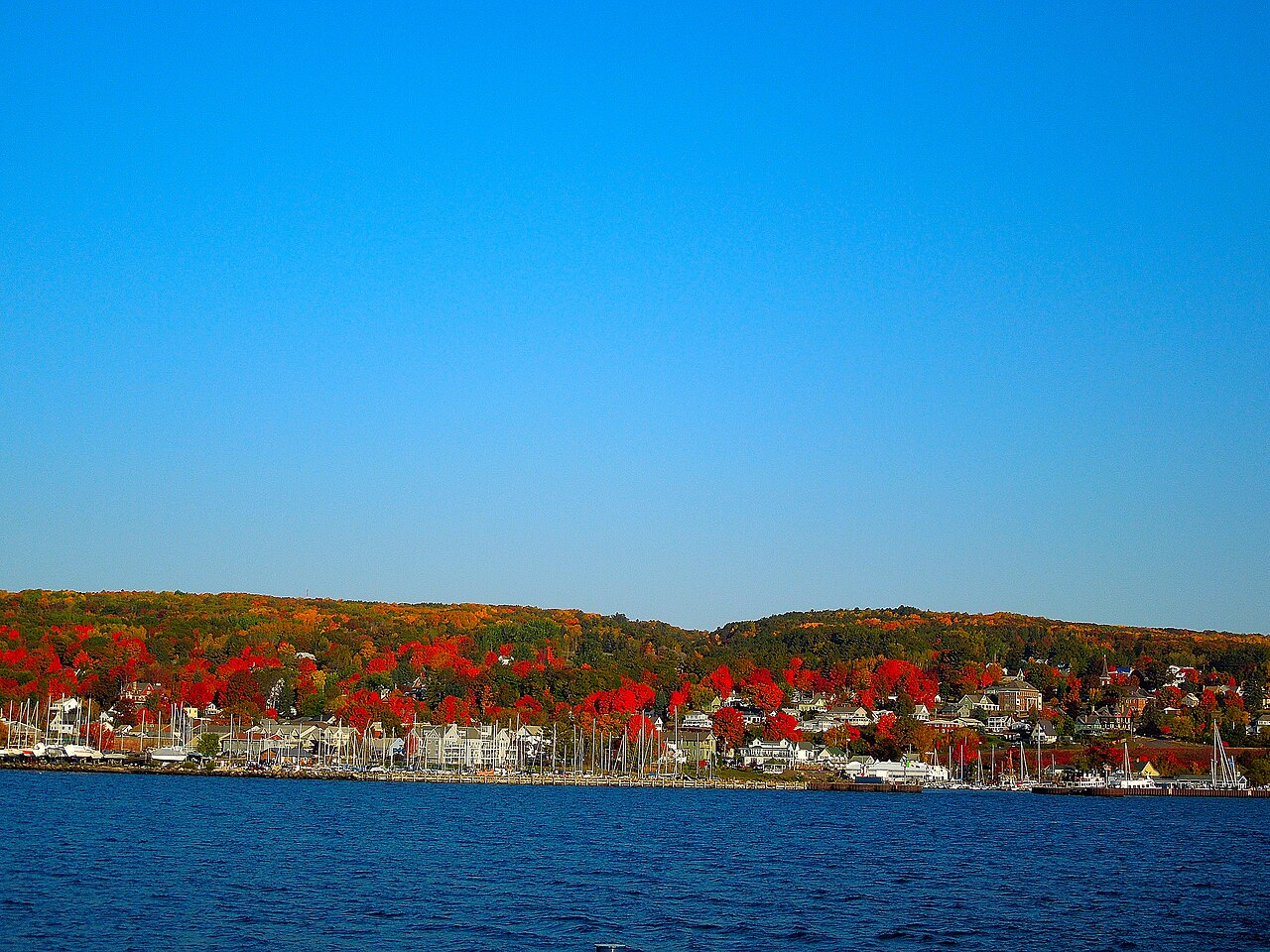 Bayfield &mdash; Bayfield, Wisconsin, from Lake Superior - panoramio