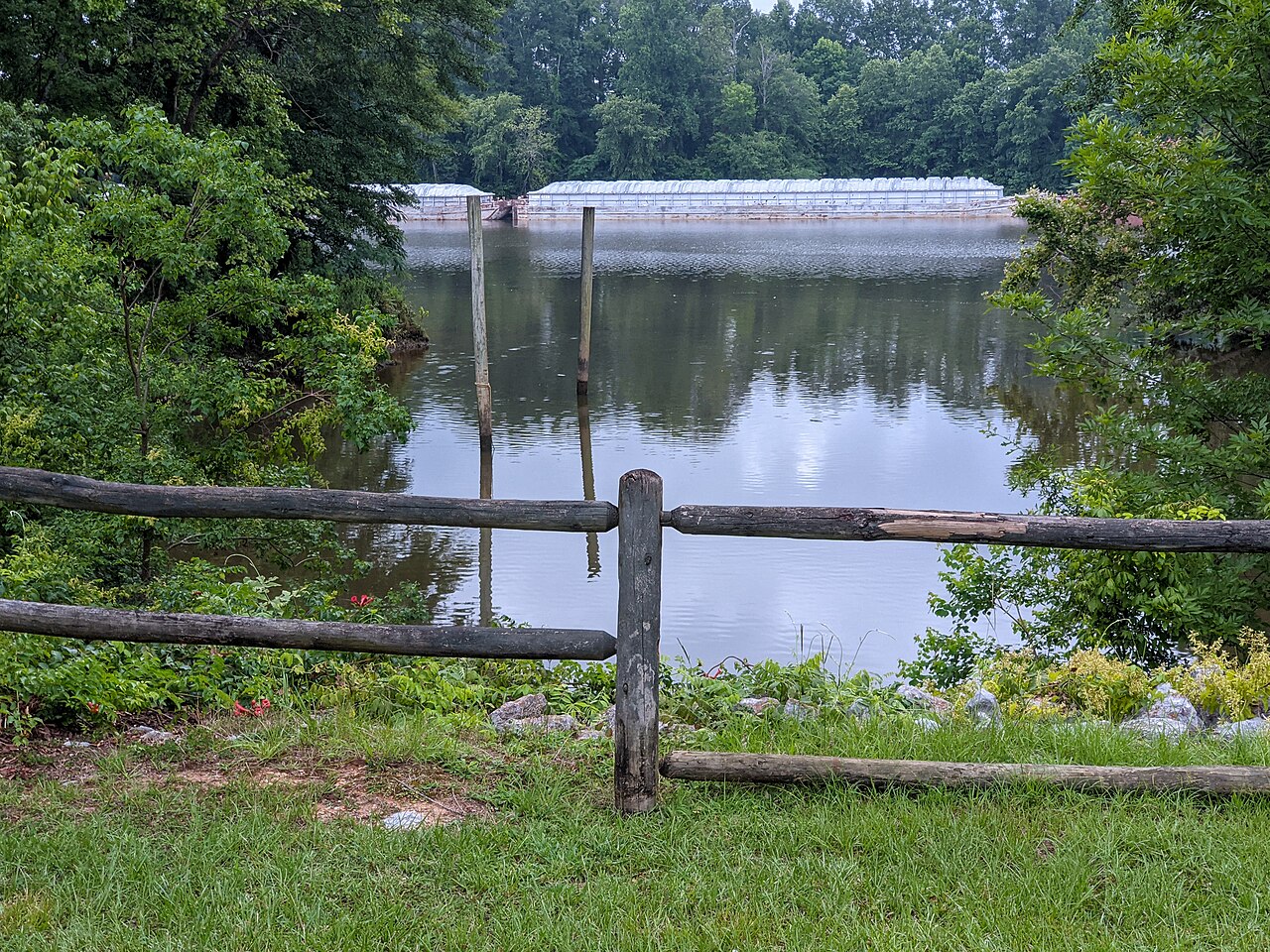 Tuscaloosa &mdash; River Fence - Tuscaloosa, Alabama, July 2021