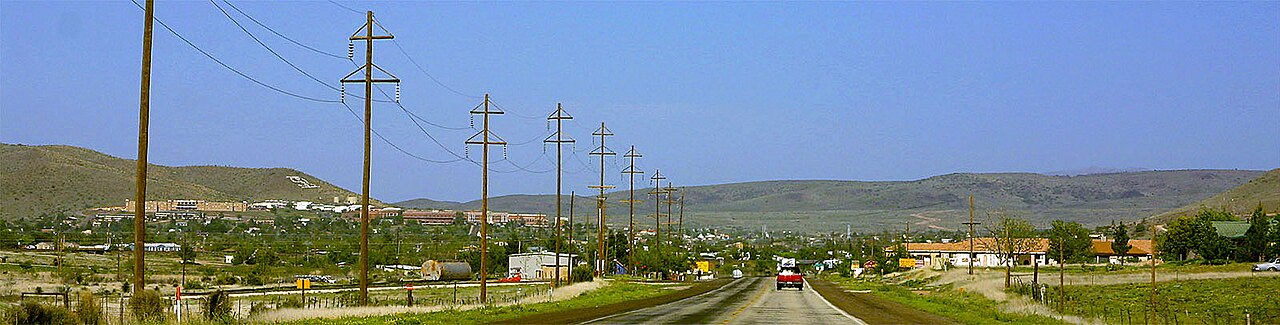 Alpine &mdash; City of Alpine and County Seat of Brewster County, State of Texas, United States (April 2004)