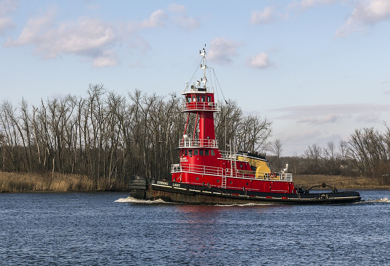 Hudson — Tug Evening Light Hudson NY1