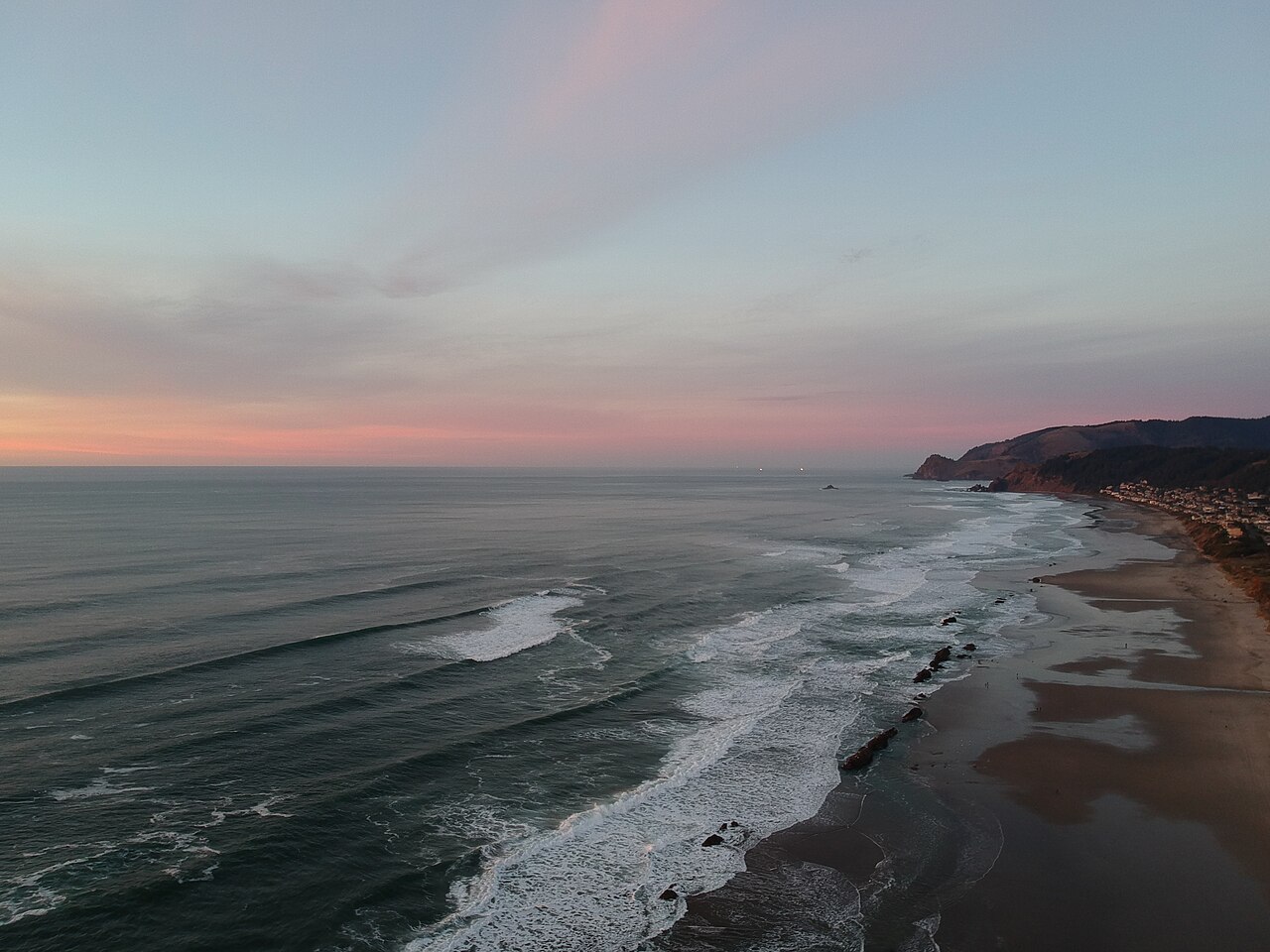 Lincoln City &mdash; Portion of the Lincoln City coastline