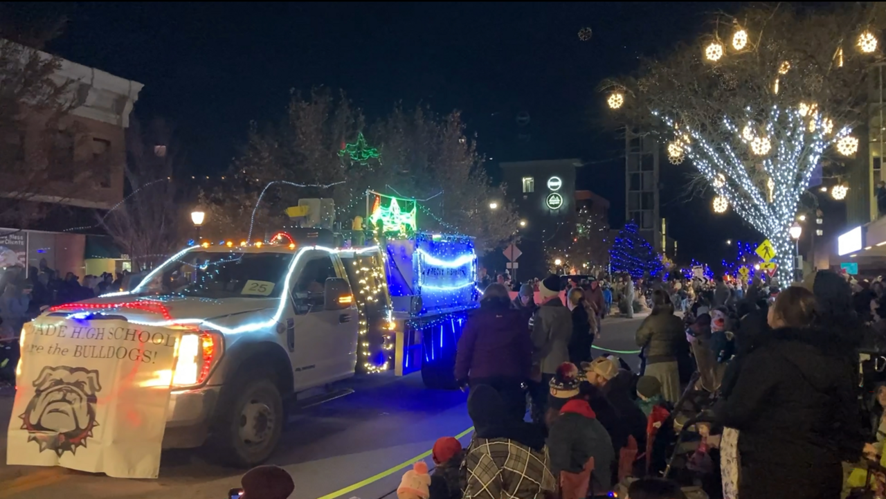Grand Junction — Grand Junction Fish and Wildlife Conservation Office truck holiday parade 15 December 2022