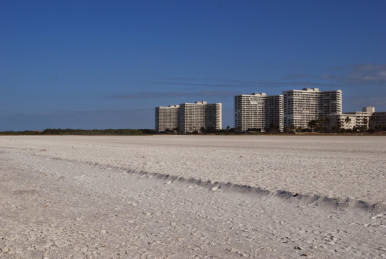 Marco Island &mdash; Marco Island Beach, Marco Island, Florida - panoramio
