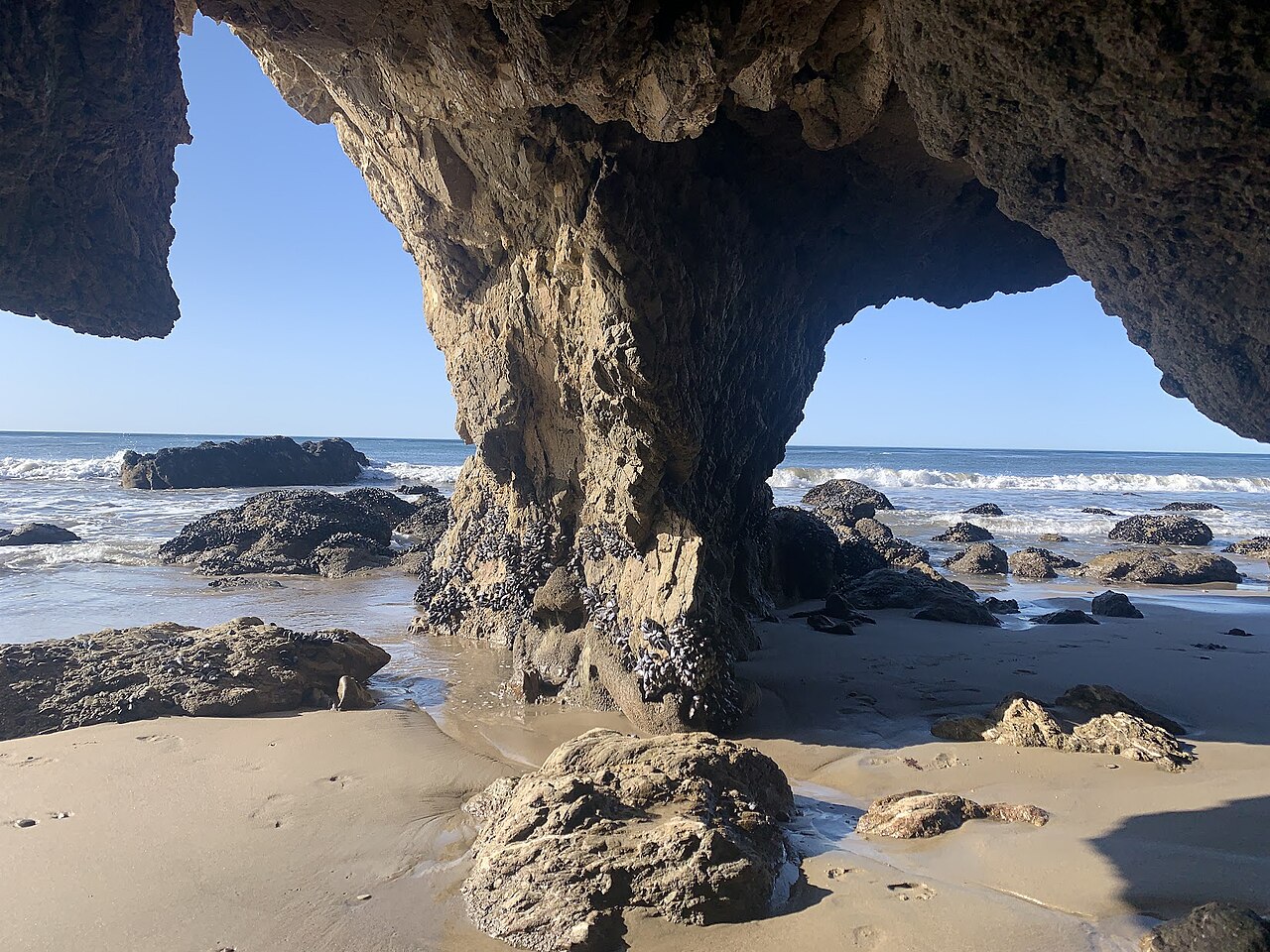 Malibu &mdash; Rock formations at Playa San Juan Leighton, Malibu, California
