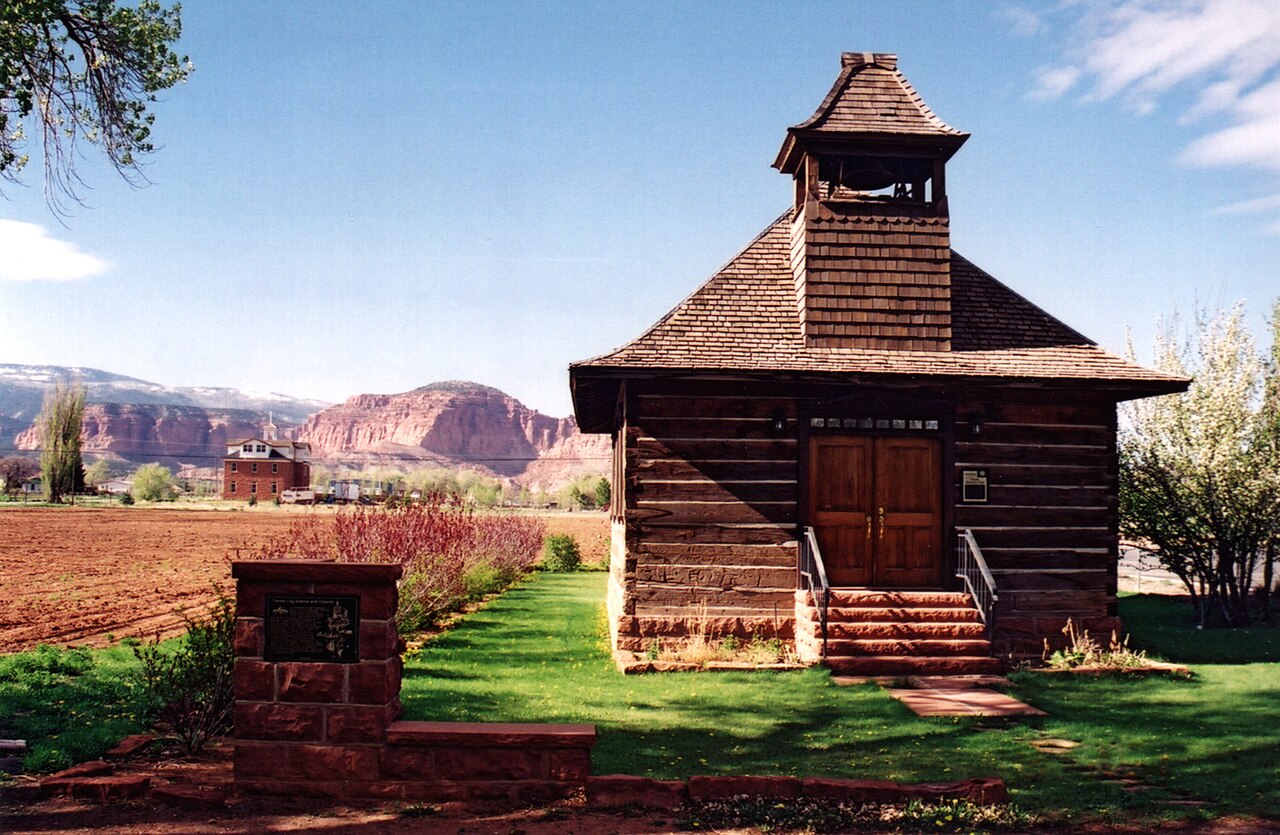 Torrey &mdash; HistoricSchoolhouse TorreyUT