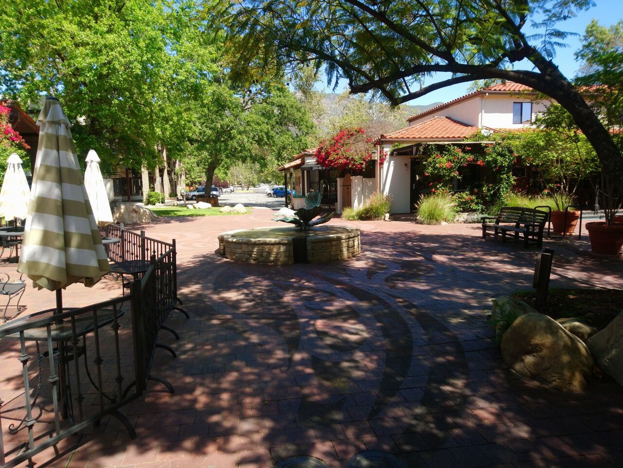 Ojai &mdash; Ojai arcade fountain 2020-112