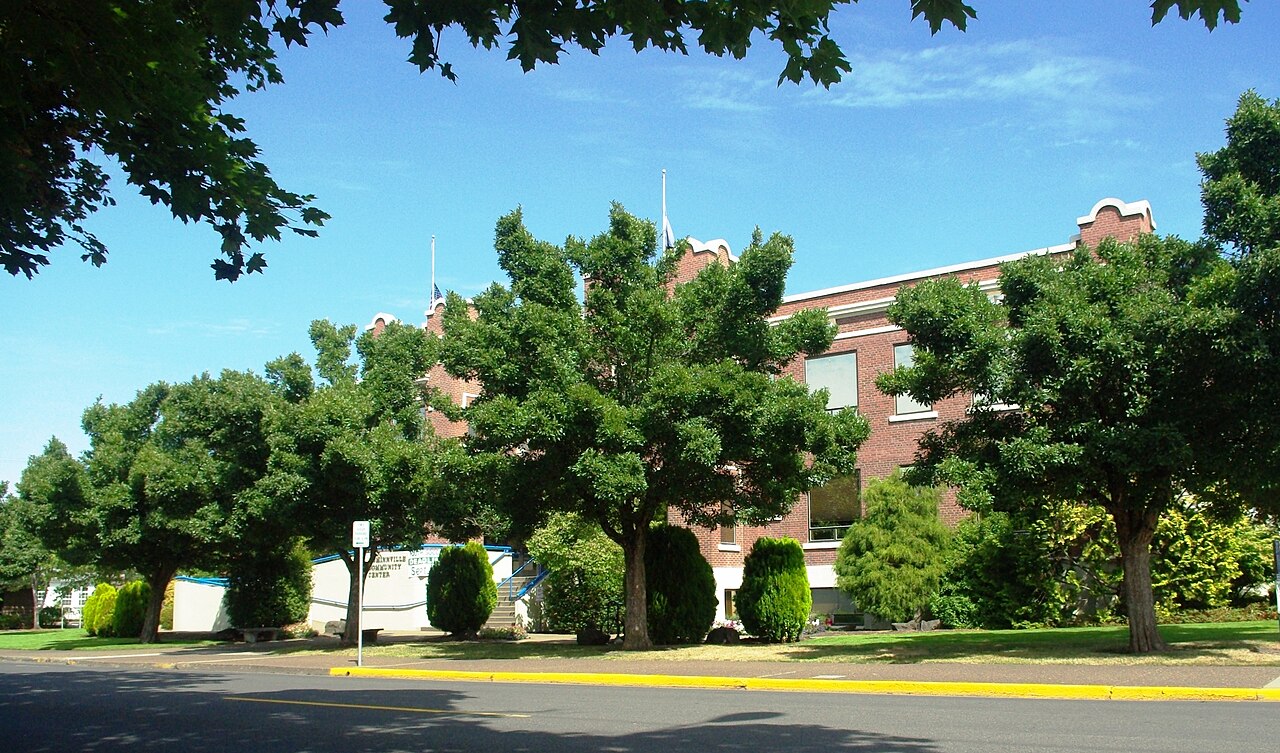 McMinnville — McMinnville Oregon Community Center
