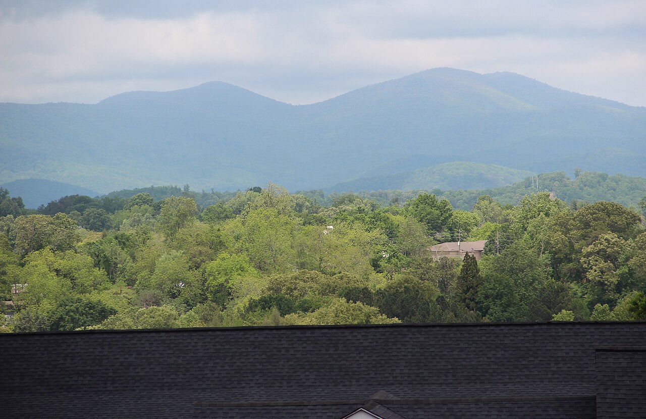Dahlonega &mdash; Long Mountain and Gooch Mountain viewed from Dahlonega, April 2017