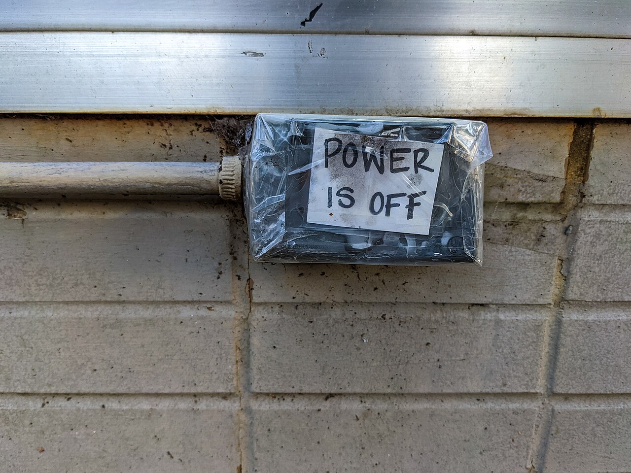 Tuscaloosa &mdash; Power Is Off - Tuscaloosa, Alabama, July 2021